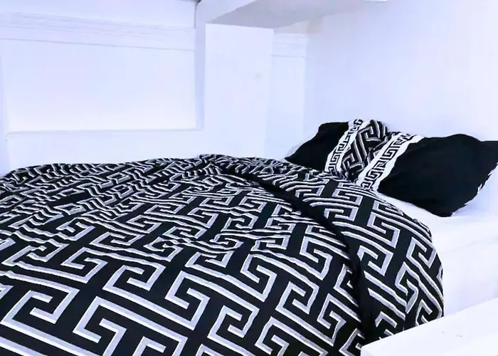 R2 Stylish Mezzanine London